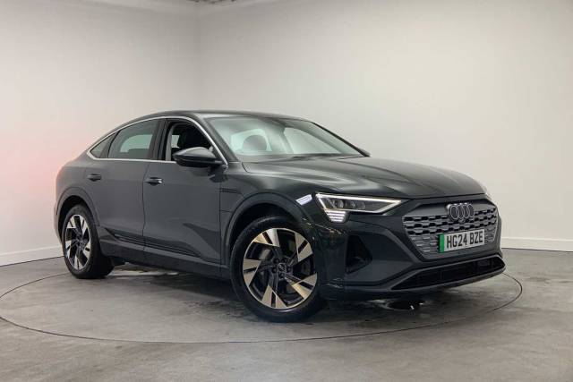 Audi Q8 e-tron Sportback Sport 55 e-tron quattro 300,00 kW 4x4 vehicle Electric Magnet grey, solid