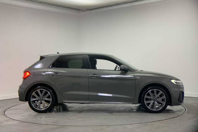 2025 Audi A1 Sportback 1.0 S line 30 TFSI  116 PS S tronic